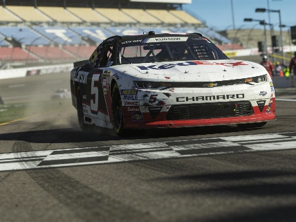 Kyle Larson holds NASCAR Cup Series lead after Las Vegas battle Vegas Report