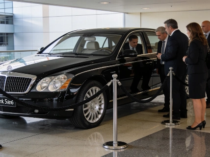 Elizabeth Taylor’s Maybach to Appear at Las Vegas Convention Center Vegas Report