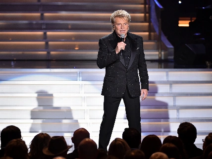 Barry Manilow extends Westgate Las Vegas residency into 2027 Vegas Report