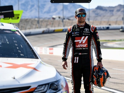 Denny Hamlin leads Toyota sweep in Las Vegas NASCAR qualifying Vegas Report
