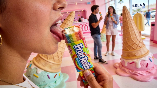 Fruit Roll-Ups Popsicle Returns to Museum of Ice Cream Las Vegas Vegas Report