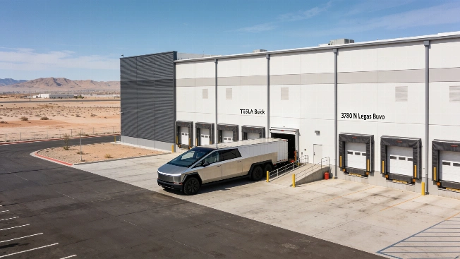 Tesla files for Las Vegas Semi service center as truck deliveries grow Vegas Report