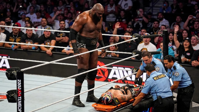 Omos defeats Rey Mysterio as new champions emerge at AAA TripleMania Las Vegas Vegas Report