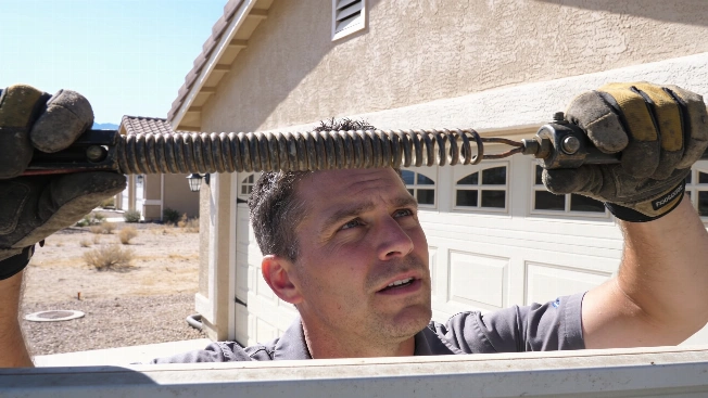 Las Vegas Garage Door Failures Rise as Summer Heat Strains Local Homes Vegas Report