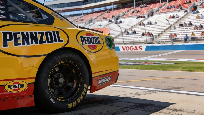 Pennzoil 400 secures Las Vegas Motor Speedway through 2027 Vegas Report