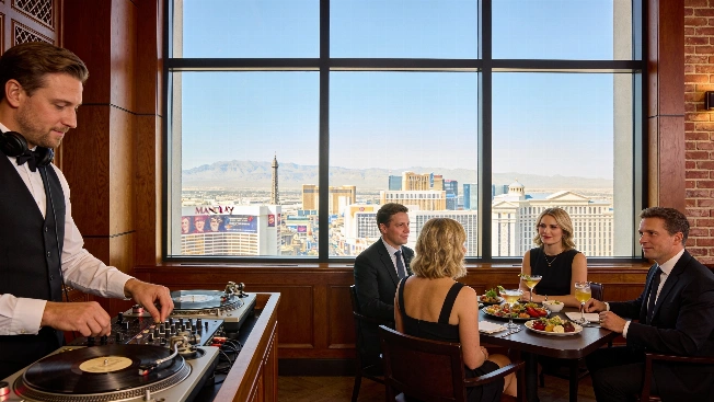 Vinyl Room Opens at Mandalay Bay, Replacing Foundation Room Vegas Report